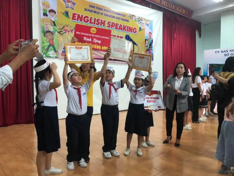 Trung Tâm Ngoại Ngữ Việt Unnesco