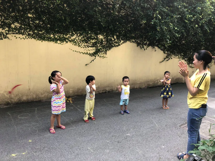 Trường mầm non Những Chú Ong Nhỏ ( Little Bees Preschool )