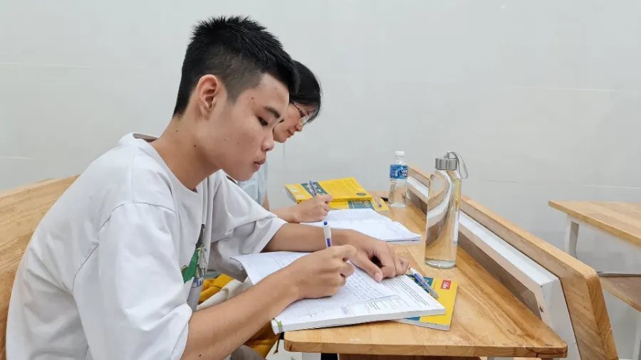 Trung Tâm Anh Ngữ Let's Learn