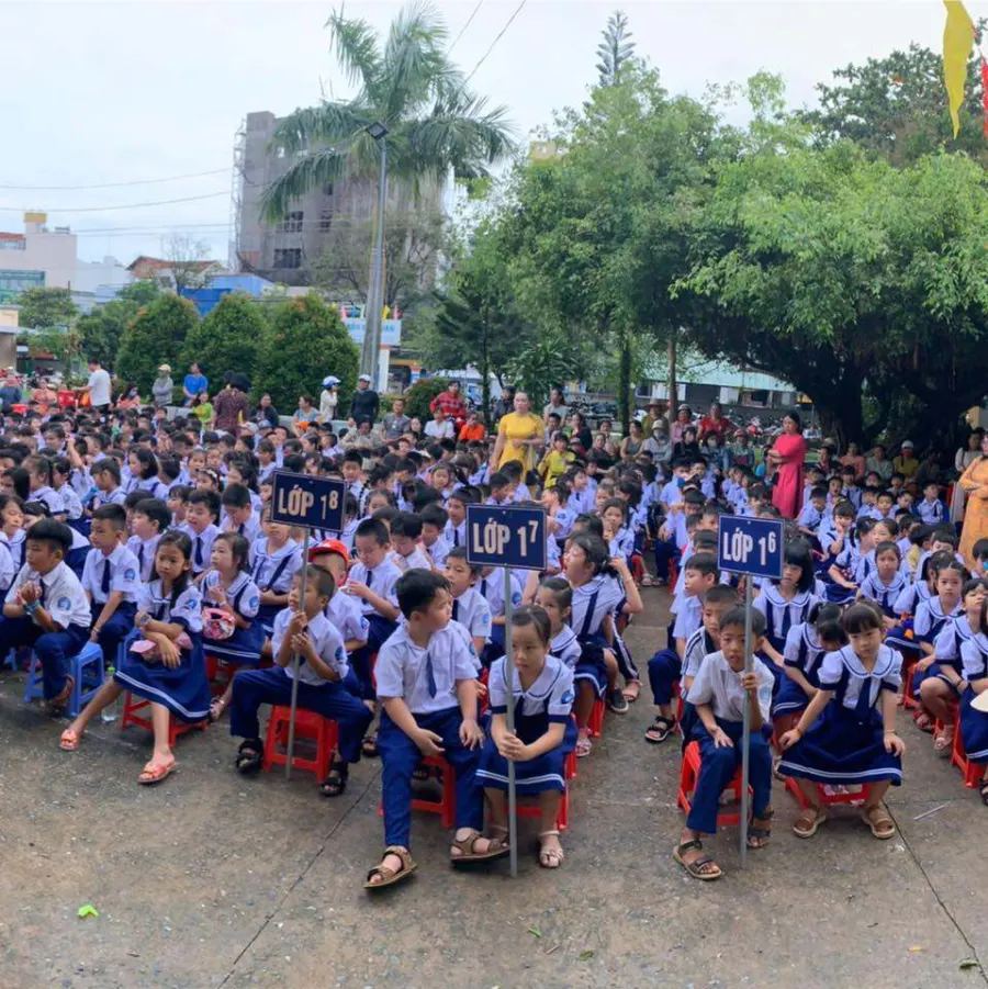 Trường Tiểu học Dương Đông 1