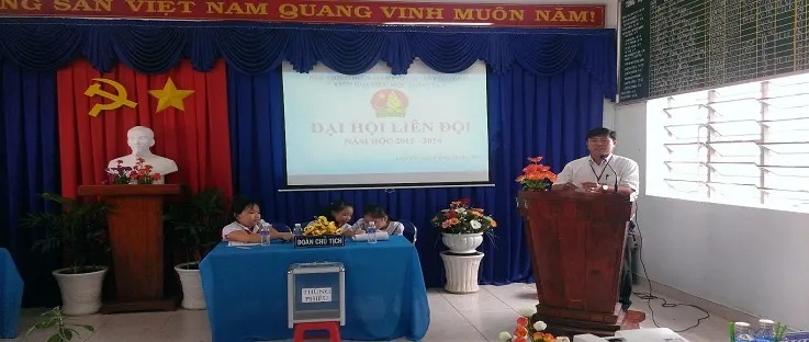 Trường Tiểu Học Long Tân