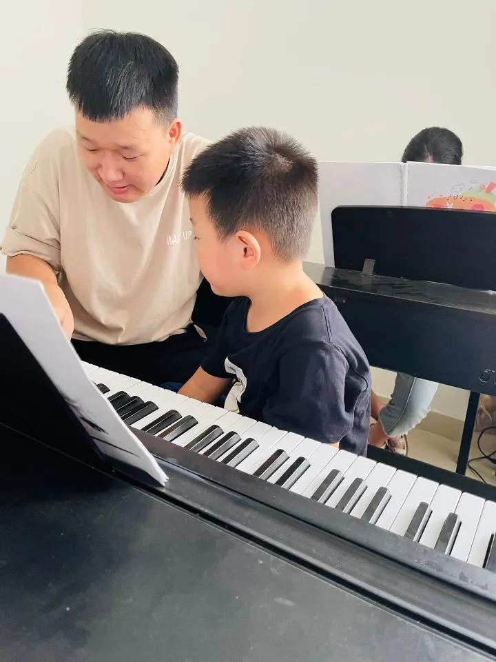 Trung tâm KIDSTARS - Đặng Thuỳ Trâm, Cầu Giấy