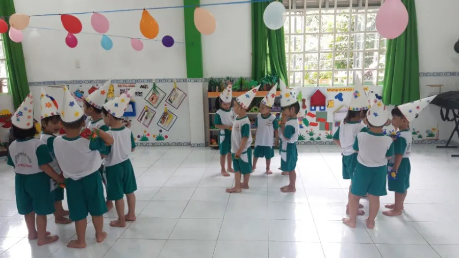 Trường Mầm Non Hoa Phượng