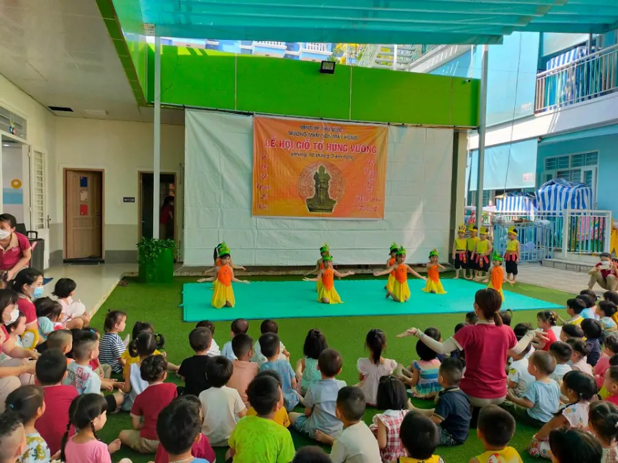 Trường Mầm Non Mây Hồng