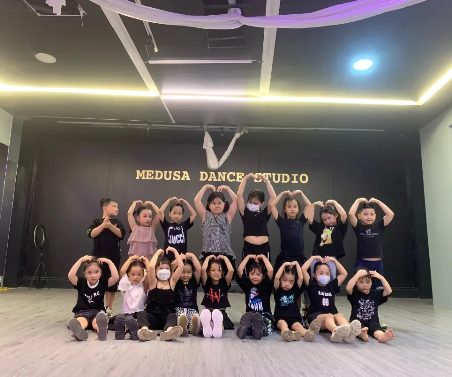 Trung Tâm Medusa Dance Studio