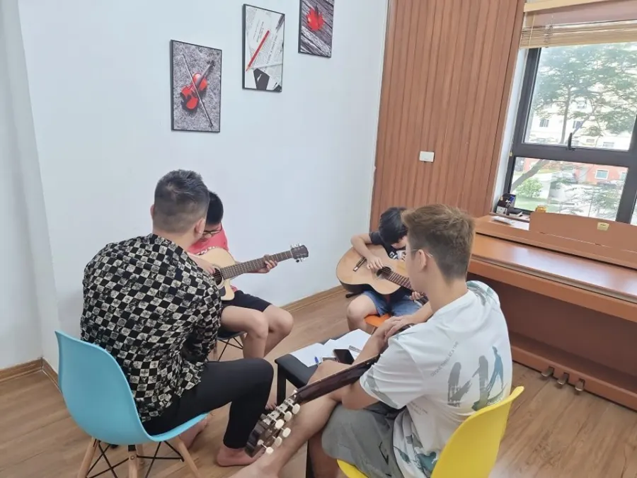 Trung Tâm Âm Nhạc Diamond Music