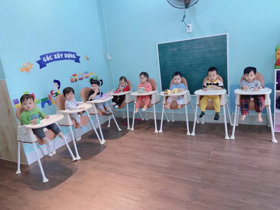 Trường Mầm Non Thủy Liệu Rainbowland Nursery - Nguyễn Hữu Thọ